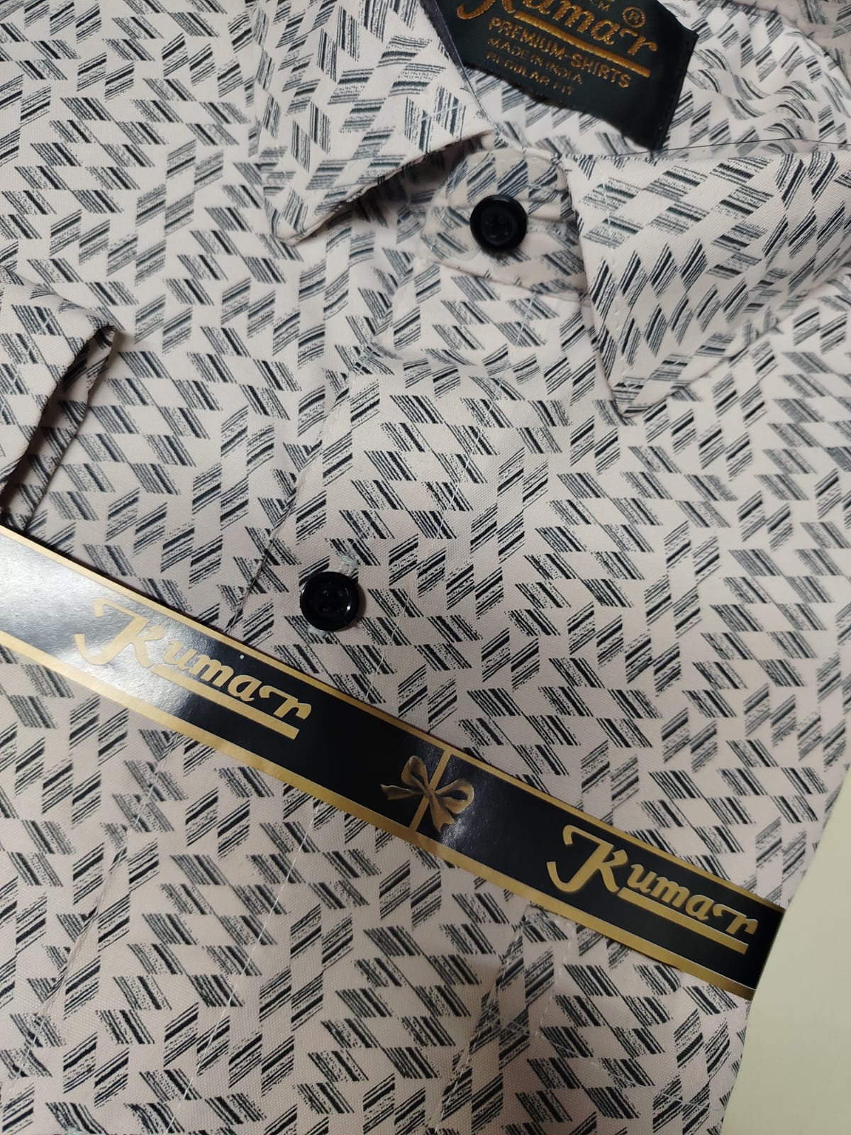 Men Pink & Black Printed Full Sleeve Shirt